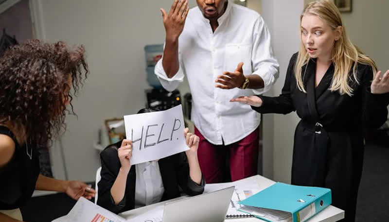 Assédio Moral no Trabalho: Saiba Seus Direitos com Apoio Jurídico em Limeira-SP